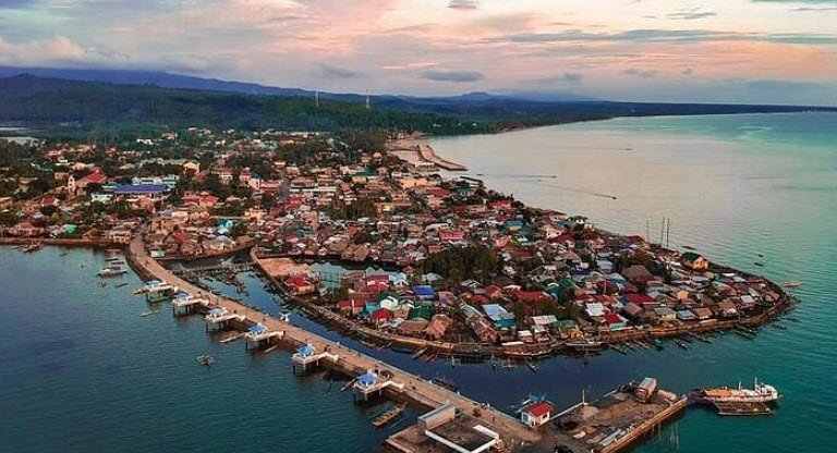 Tolongapo beach, Philippines , Philippines